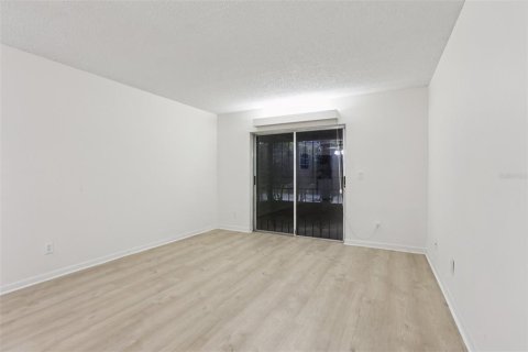 Condominio en venta en Winter Haven, Florida, 2 dormitorios, 82.5 m2 № 1883491 - foto 12