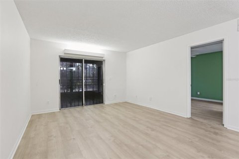 Condominio en venta en Winter Haven, Florida, 2 dormitorios, 82.5 m2 № 1883491 - foto 11