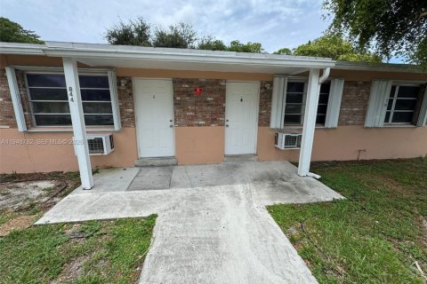 Propiedad comercial en venta en Fort Lauderdale, Florida, 119.84 m2 № 2055147 - foto 17