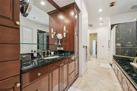 Casa en venta en Tampa, Florida, 5 dormitorios, 574.32 m2 № 1759781 - foto 27