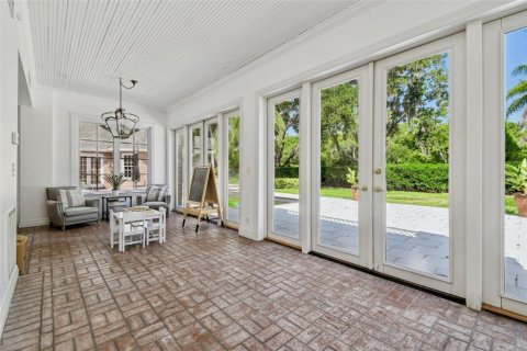Casa en venta en Tampa, Florida, 5 dormitorios, 574.32 m2 № 1759781 - foto 22