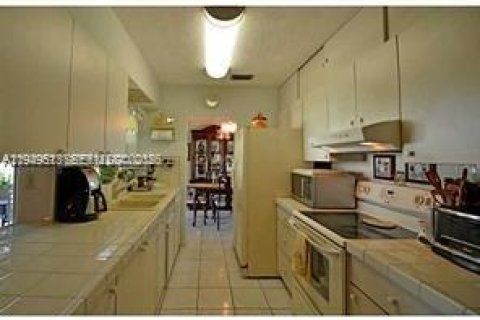 Villa ou maison à vendre à Miami, Floride: 3 chambres, 133.41 m2 № 2004940 - photo 5