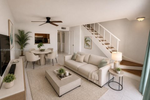 Condo in Virginia Gardens, Florida, 1 bedroom № 2088108