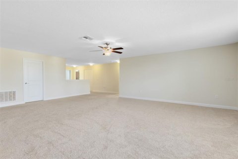 House in Davenport, Florida 5 bedrooms, 366.87 sq.m. № 1511263 - photo 23
