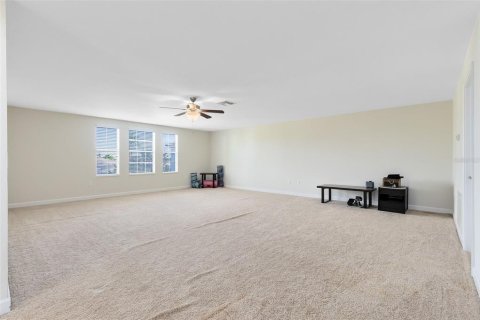 House in Davenport, Florida 5 bedrooms, 366.87 sq.m. № 1511263 - photo 24