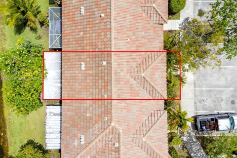 Townhouse in Pembroke Pines, Florida 3 bedrooms, 126.44 sq.m. № 1712782 - photo 8