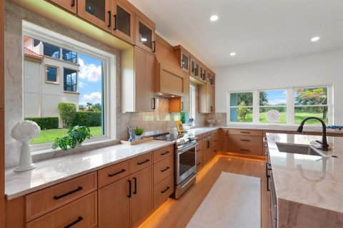 Villa ou maison à vendre à Palm Coast, Floride: 4 chambres, 282.52 m2 № 2358302 - photo 12