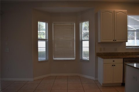 Casa en alquiler en Tampa, Florida, 4 dormitorios, 240.9 m2 № 1906488 - foto 9