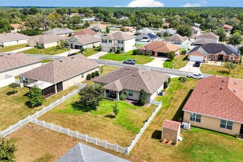 Villa ou maison à vendre à Beverly Hills, Floride: 3 chambres, 142.7 m2 № 2408395 - photo 5