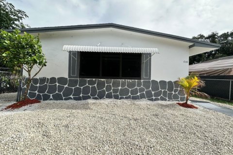 Купить виллу или дом в Форт-Лодердейл, Флорида 2 спальни, 78.97м2, № 1990428 - фото 23