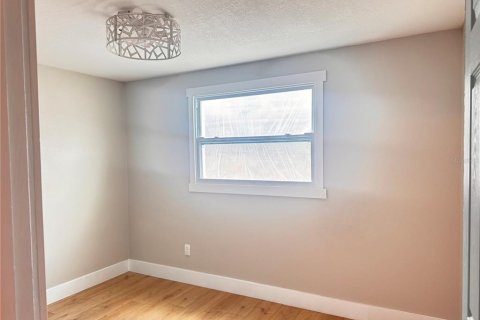 Casa en alquiler en Tampa, Florida, 4 dormitorios, 120.12 m2 № 2091412 - foto 17