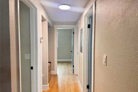 Casa en alquiler en Tampa, Florida, 4 dormitorios, 120.12 m2 № 2091412 - foto 16