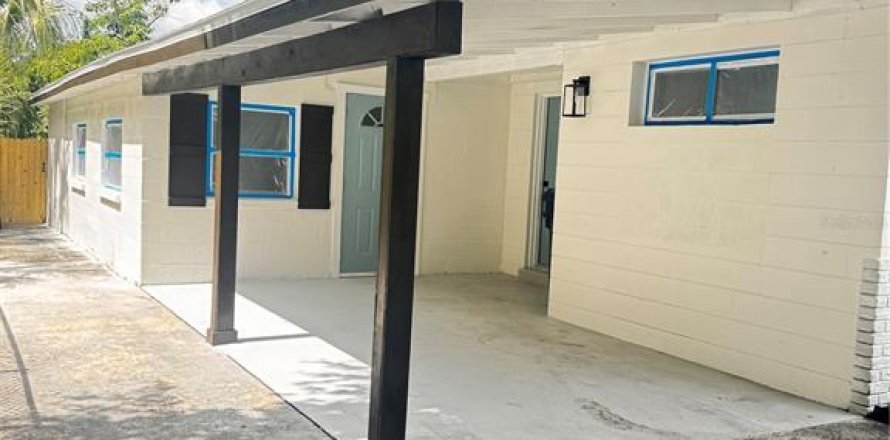 Casa en Tampa, Florida 4 dormitorios, 120.12 m2 № 2091412