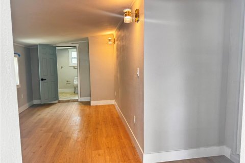 Casa en alquiler en Tampa, Florida, 4 dormitorios, 120.12 m2 № 2091412 - foto 23
