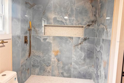 Casa en alquiler en Tampa, Florida, 4 dormitorios, 120.12 m2 № 2091412 - foto 19