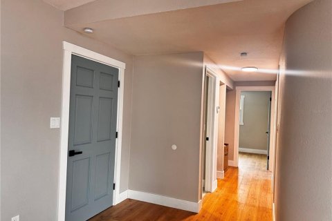 Casa en alquiler en Tampa, Florida, 4 dormitorios, 120.12 m2 № 2091412 - foto 24