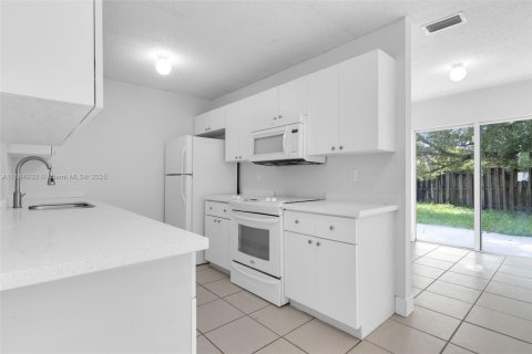 Villa ou maison à vendre à Homestead, Floride: 3 chambres, 113.43 m2 № 1932434 - photo 8