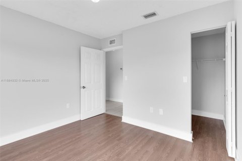 Villa ou maison à vendre à Homestead, Floride: 3 chambres, 113.43 m2 № 1932434 - photo 14