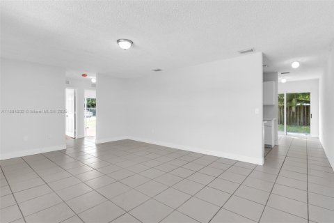 Villa ou maison à vendre à Homestead, Floride: 3 chambres, 113.43 m2 № 1932434 - photo 7