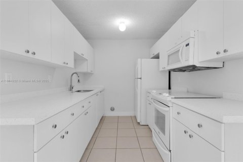 Villa ou maison à vendre à Homestead, Floride: 3 chambres, 113.43 m2 № 1932434 - photo 10