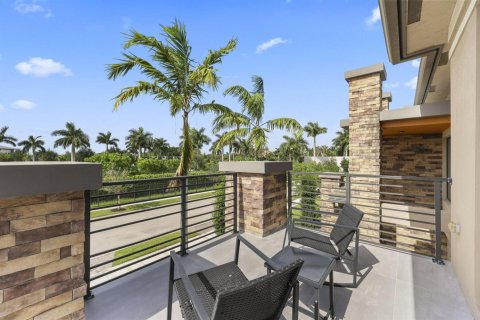 House in Parkland, Florida 6 bedrooms, 429.39 sq.m. № 2176632 - photo 27