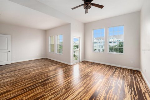 Townhouse in Tarpon Springs, Florida 3 bedrooms, 211.35 sq.m. № 1913785 - photo 14