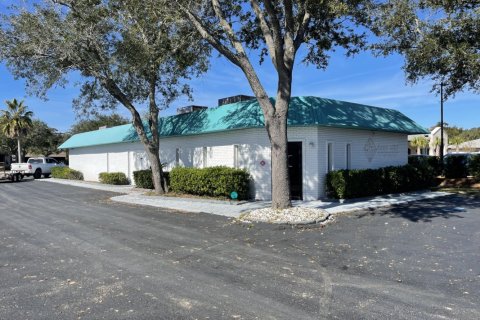 Oficina en alquiler en Fort Walton Beach, Florida, 226.87 m2 № 558234 - foto 1