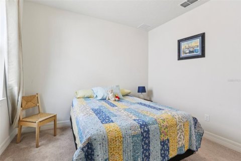 House in Tampa, Florida 4 bedrooms, 240.34 sq.m. № 1816551 - photo 25