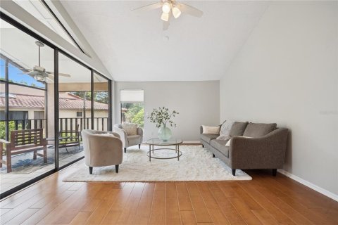 Condo in Orlando, Florida, 3 bedrooms  № 2148052 - photo 8