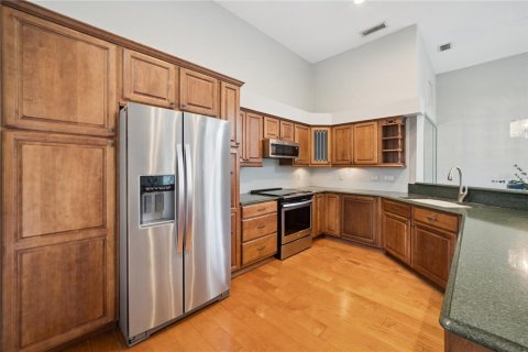 Condo in Orlando, Florida, 3 bedrooms  № 2148052 - photo 14