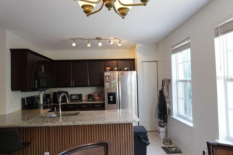 Condo in Celebration, Florida, 3 bedrooms  № 2222620 - photo 11