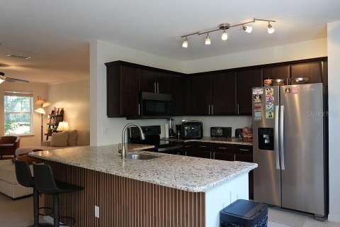 Condo in Celebration, Florida, 3 bedrooms  № 2222620 - photo 29