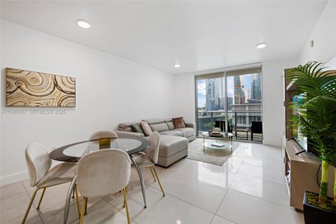 Снять в аренду кондоминиум в Майами, Флорида 1 спальня, 82.78м2, № 1989523 - фото 4