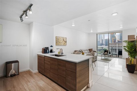 Снять в аренду кондоминиум в Майами, Флорида 1 спальня, 82.78м2, № 1989523 - фото 5