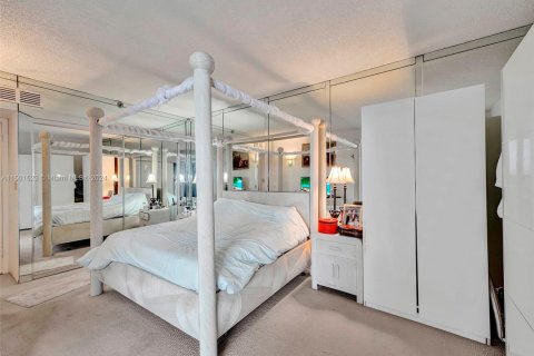 Condominio en venta en Aventura, Florida, 2 dormitorios, 154.87 m2 № 1959976 - foto 15