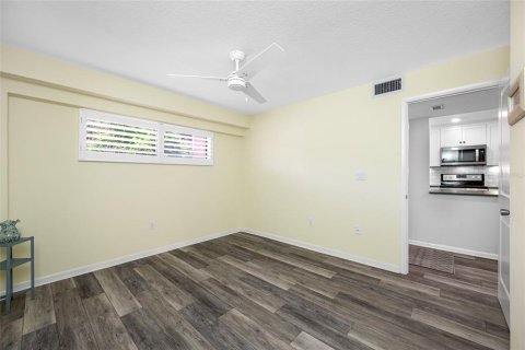 Condominio en venta en Seminole, Florida, 2 dormitorios, 111.48 m2 № 1773516 - foto 23