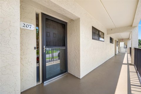 Condominio en venta en Seminole, Florida, 2 dormitorios, 111.48 m2 № 1773516 - foto 4