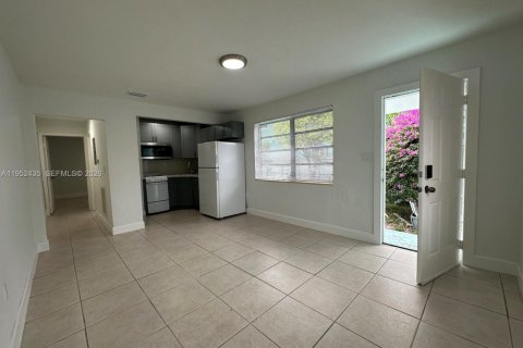Casa en Miami, Florida 1 dormitorio, 230.3 m2 № 2006669