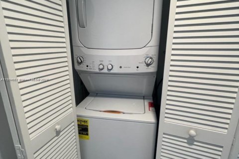 Copropriété à vendre à Miami, Floride: 1 chambre, 63.27 m2 № 1985218 - photo 8