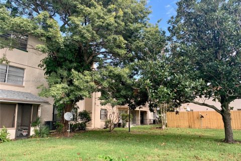Condo in Orlando, Florida, 2 bedrooms  № 1887552 - photo 4