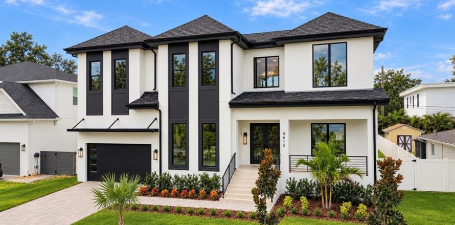 House in Tampa, Florida 5 bedrooms, 451.41 sq.m. № 2410107