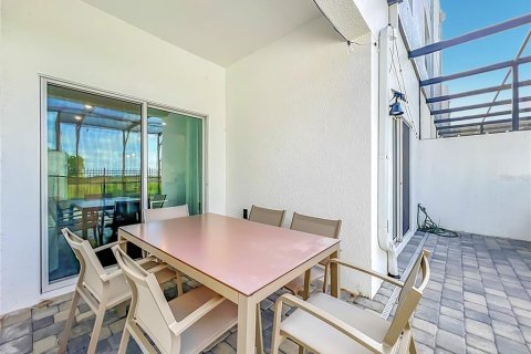 Adosado en venta en Davenport, Florida, 6 dormitorios, 242.29 m2 № 2149598 - foto 24
