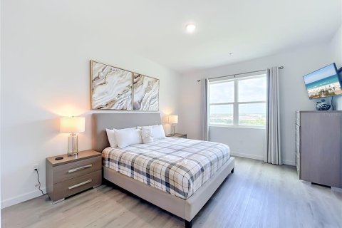 Adosado en venta en Davenport, Florida, 6 dormitorios, 242.29 m2 № 2149598 - foto 18