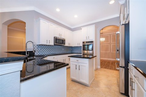 House in Winter Garden, Florida 5 bedrooms, 286.23 sq.m. № 1815383 - photo 14
