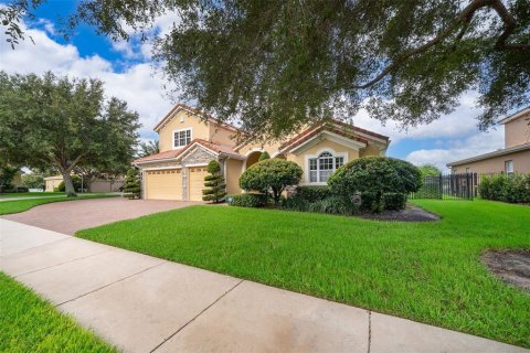 House in Winter Garden, Florida 5 bedrooms, 286.23 sq.m. № 1815383 - photo 3