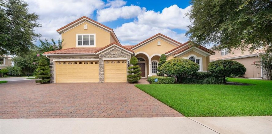 House in Winter Garden, Florida 5 bedrooms, 286.23 sq.m. № 1815383