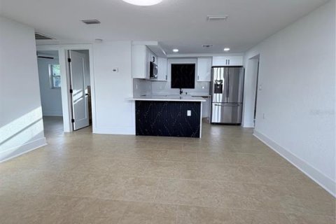 Villa ou maison à vendre à New Port Richey, Floride: 3 chambres, 99.59 m2 № 2280307 - photo 9
