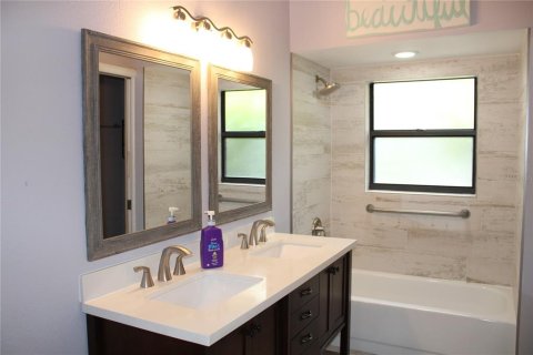 Copropriété à vendre à Dunedin, Floride: 2 chambres, 118.82 m2 № 2354528 - photo 19
