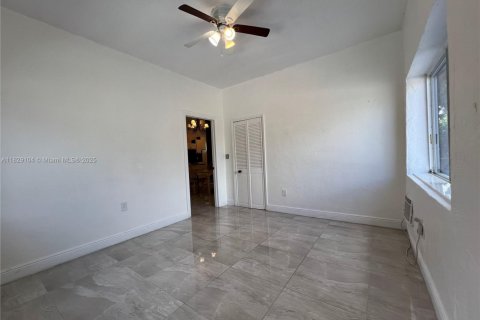 Appartement à louer à Miami, Floride: 2 chambres, 139.35 m2 № 1800966 - photo 11