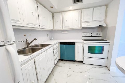 Copropriété à louer à Fort Lauderdale, Floride: 2 chambres, 111.48 m2 № 2154605 - photo 7